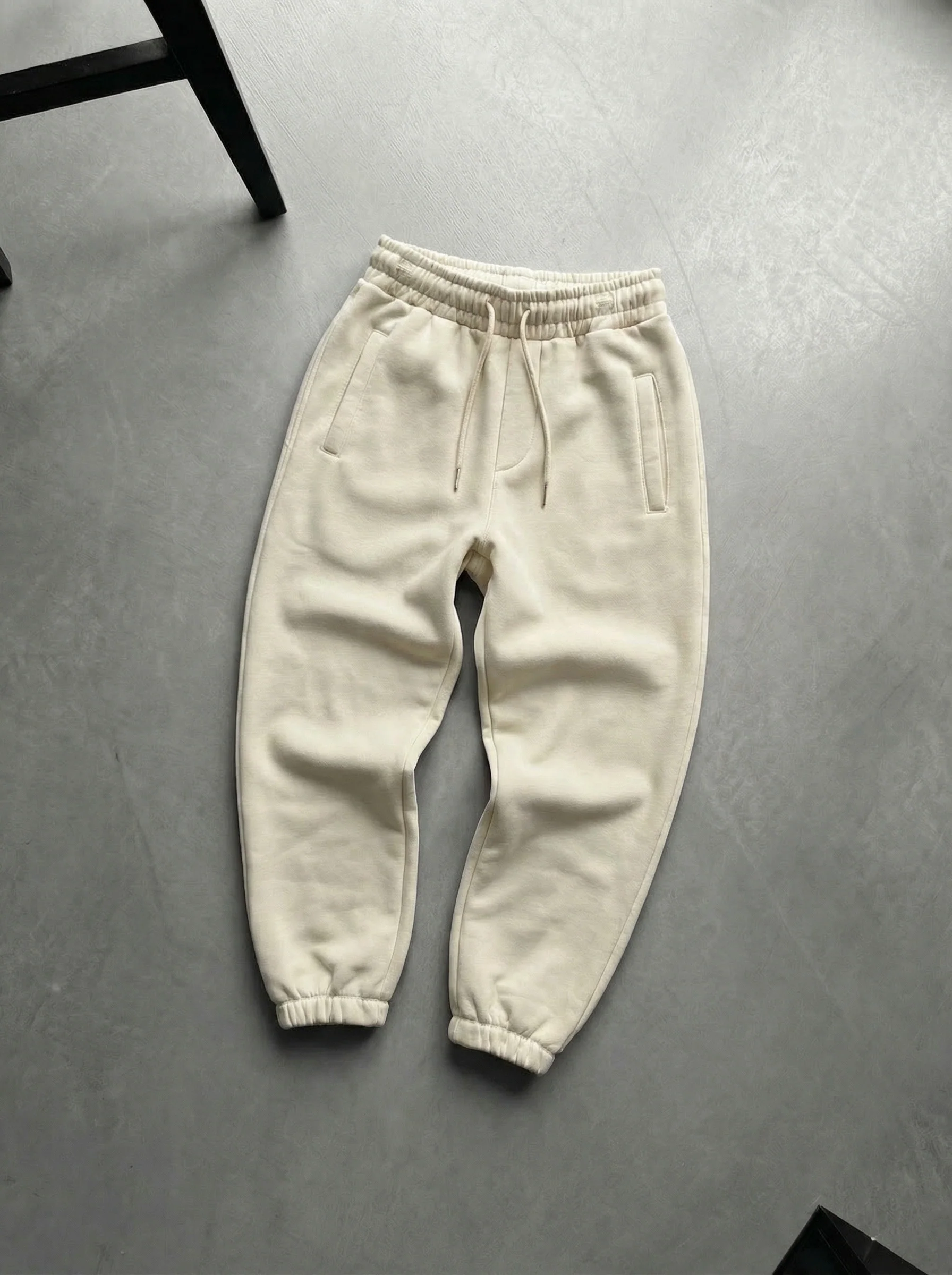 Basic Jogger - Antique White