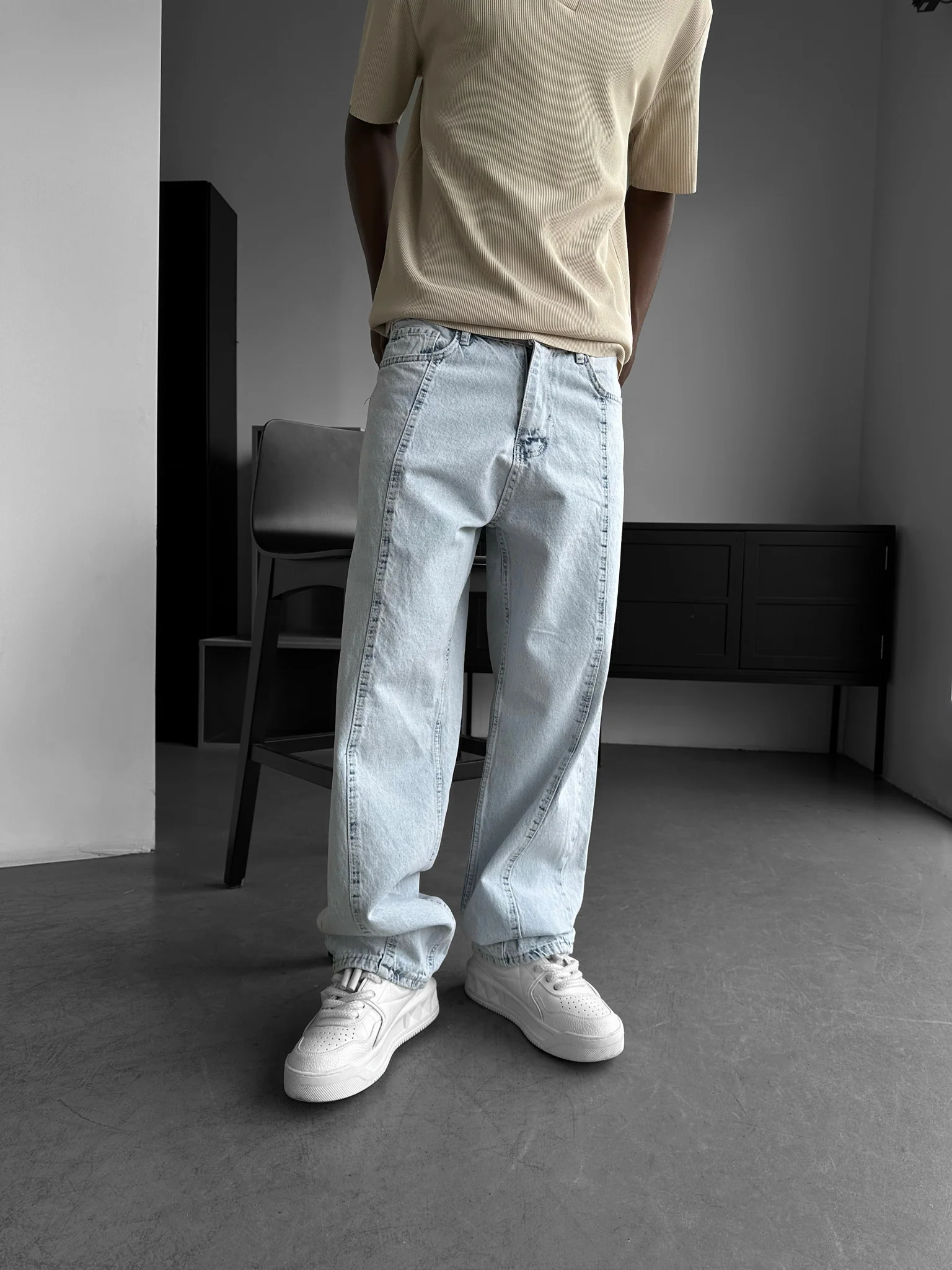 Front Line Baggy Jeans - Ice Blue