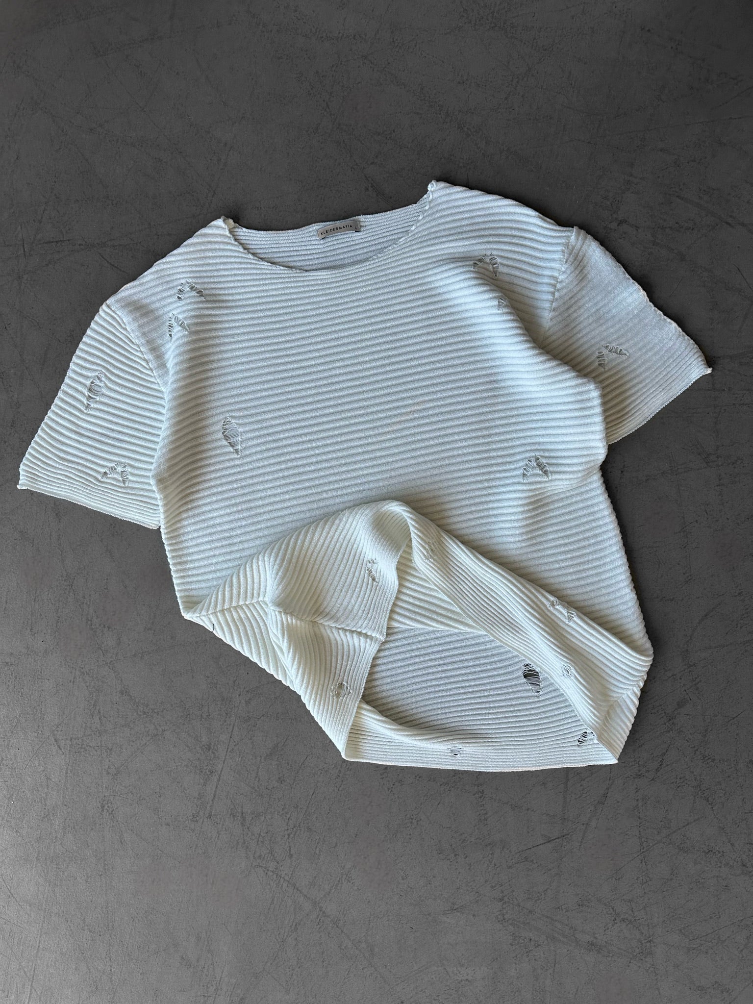 Loose Fit Torn Knit T-Shirt - White - Image 2