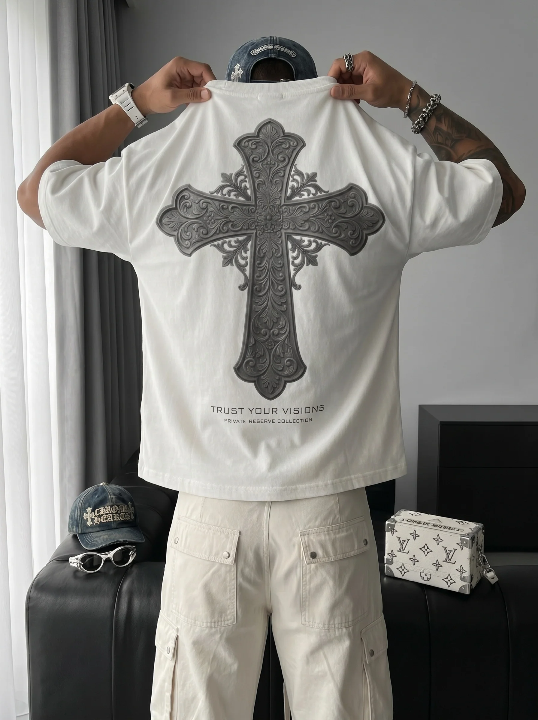 Oversize Cross T-shirt - Ecru