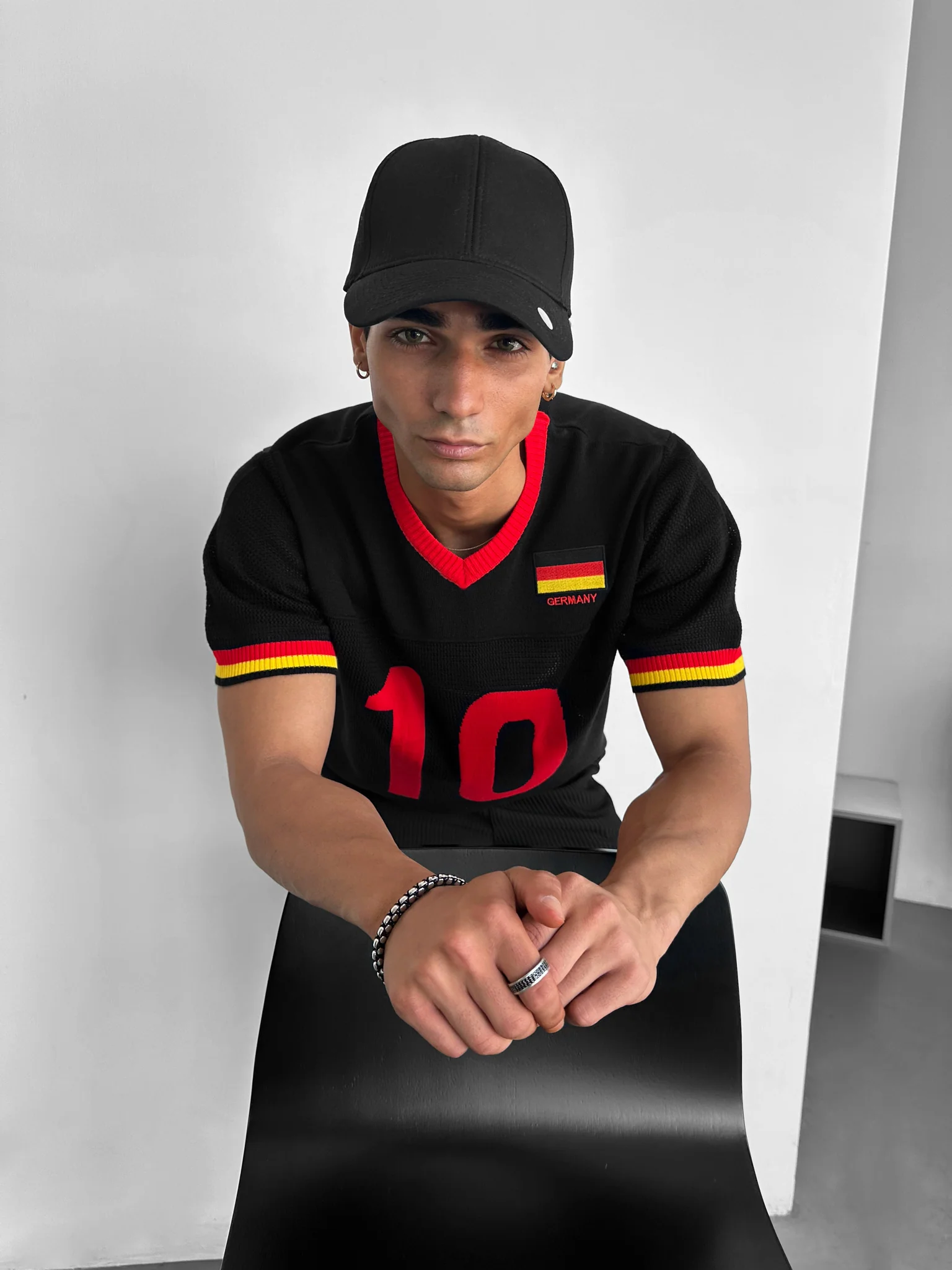 Oversize Germany Knit T-shirt - Black - Image 3