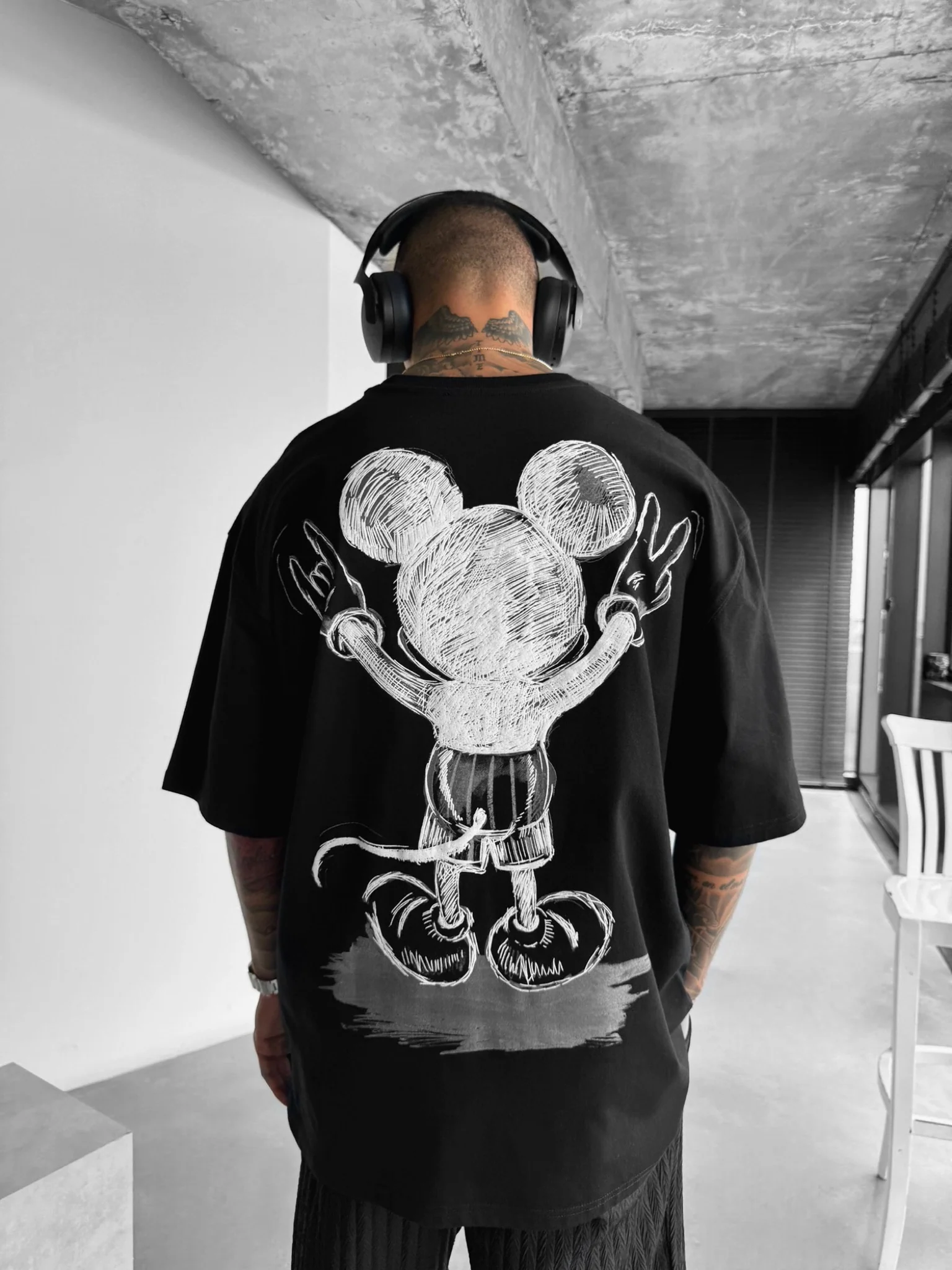 Oversize Mouse T-shirt - Black and White - Image 3
